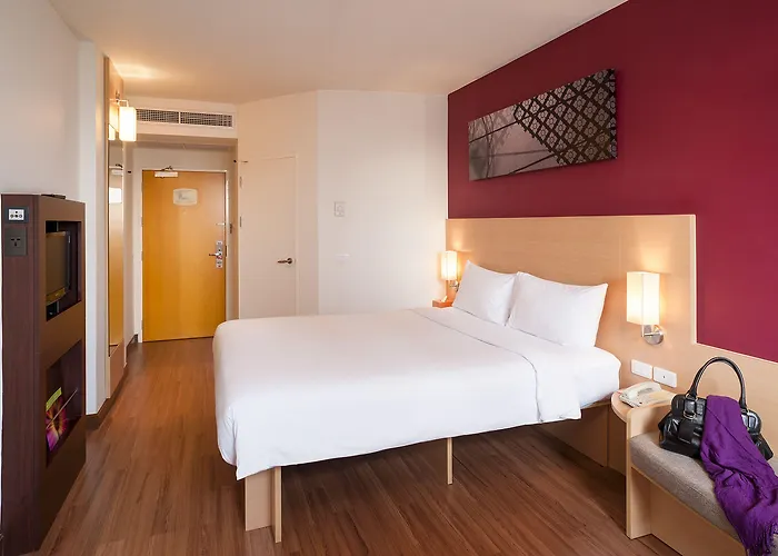 Ibis Riverside Hotel