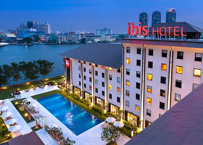 Hotel Ibis Riverside 3*