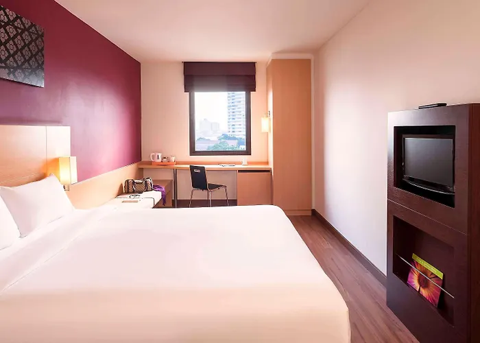 Ibis Riverside Hotel