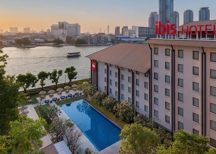 Ibis Riverside 3*