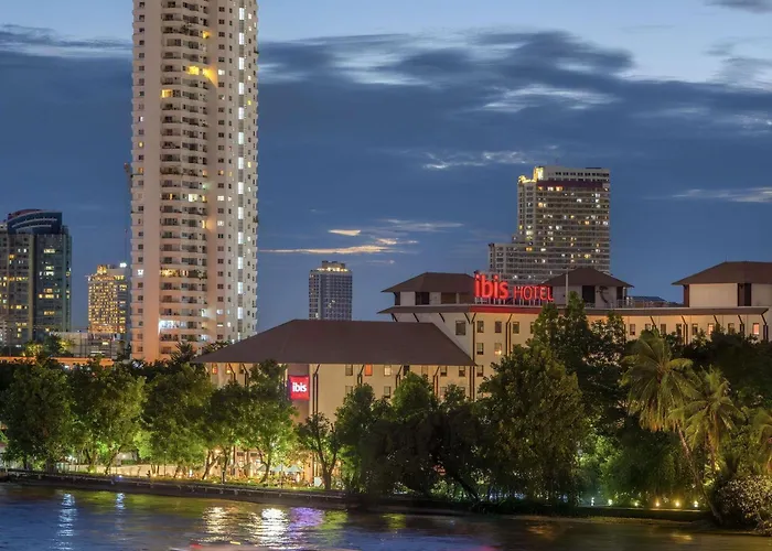 Ibis Riverside Hotel 3*