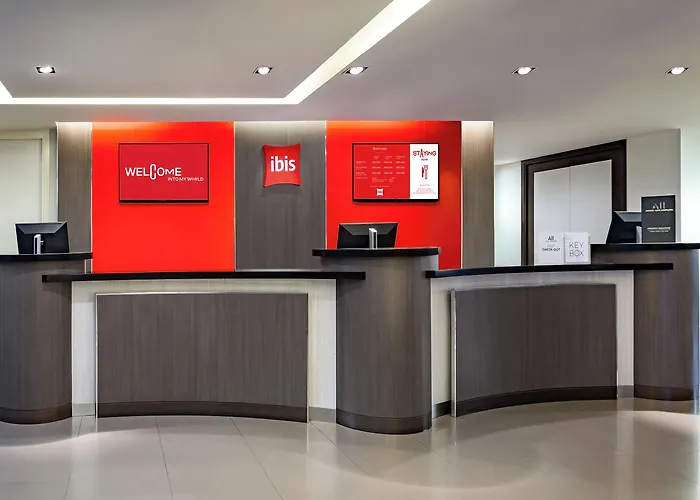 Ibis Riverside 3*